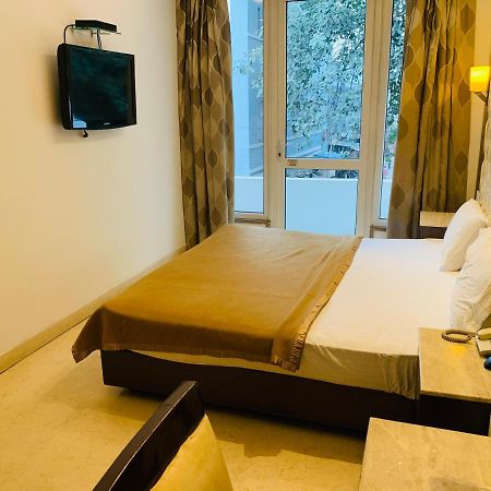 Metropolis Tourist Home Paharganj นิวเดลี ภายนอก รูปภาพ
