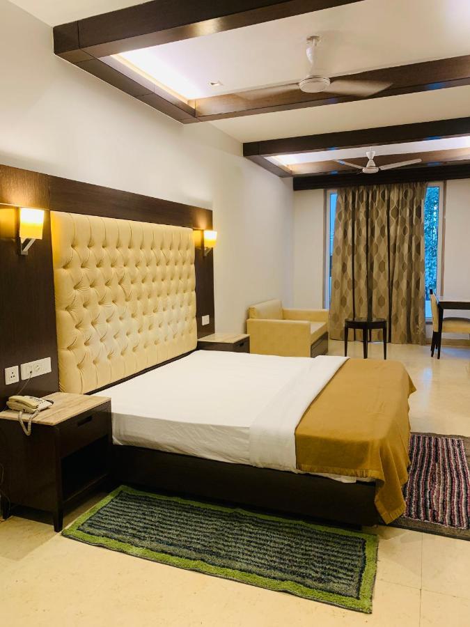 Metropolis Tourist Home Paharganj นิวเดลี ภายนอก รูปภาพ
