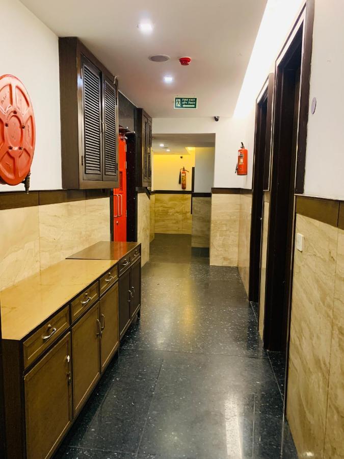 Metropolis Tourist Home Paharganj นิวเดลี ภายนอก รูปภาพ