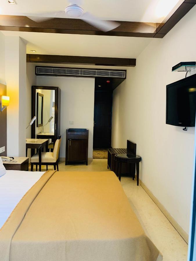 Metropolis Tourist Home Paharganj นิวเดลี ภายนอก รูปภาพ