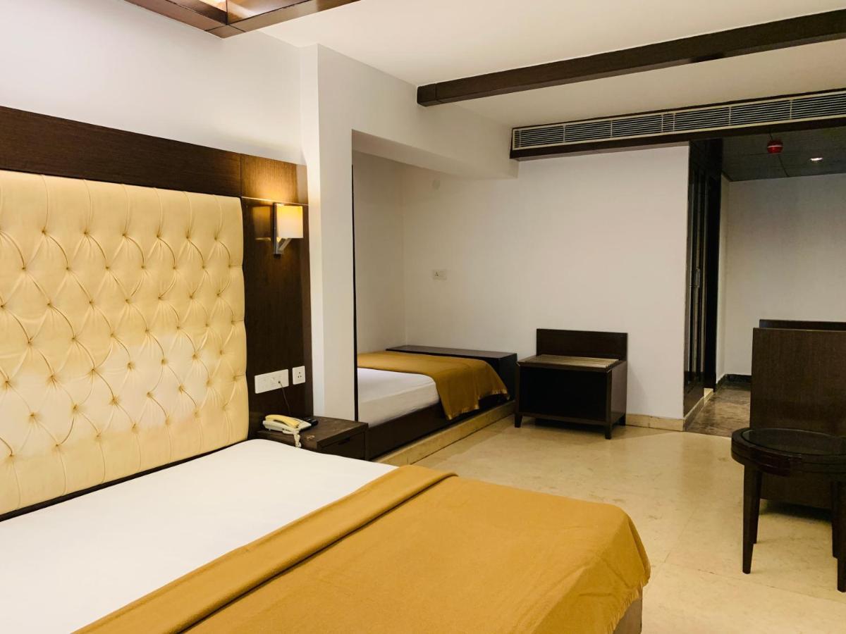 Metropolis Tourist Home Paharganj นิวเดลี ภายนอก รูปภาพ