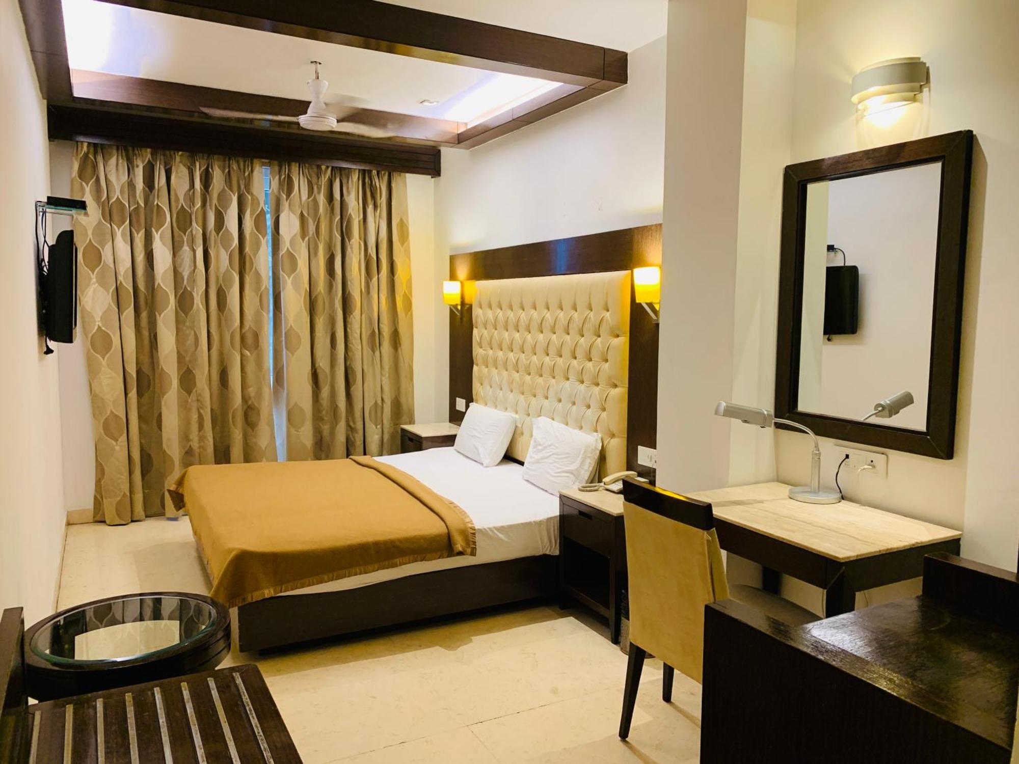 Metropolis Tourist Home Paharganj นิวเดลี ภายนอก รูปภาพ