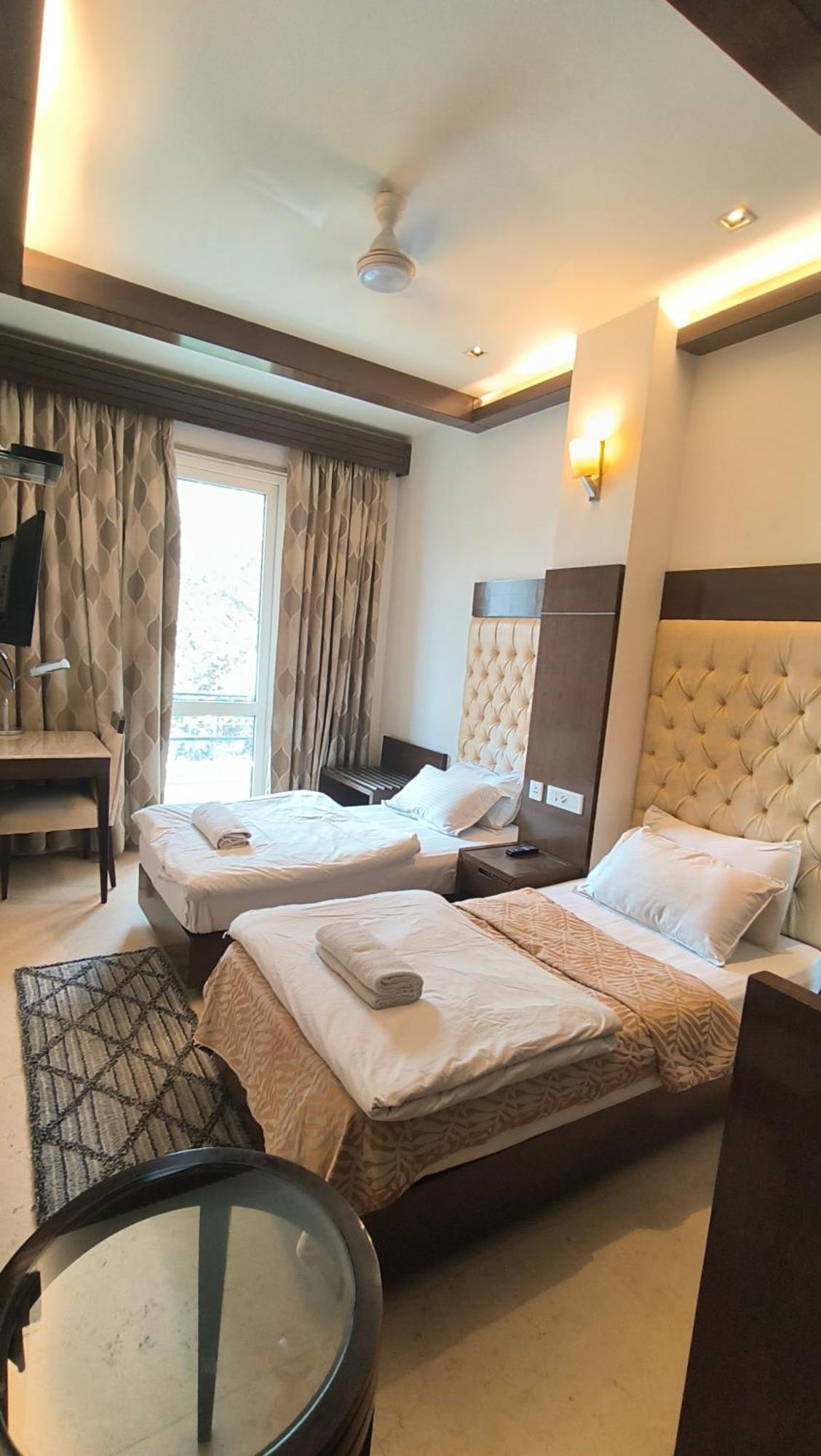 Metropolis Tourist Home Paharganj นิวเดลี ภายนอก รูปภาพ